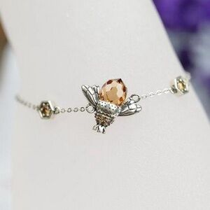 “Amber Abdomen Queen Bee” Faceted Tomenta Bumblebee Honeybee Honeycomb Bracelet